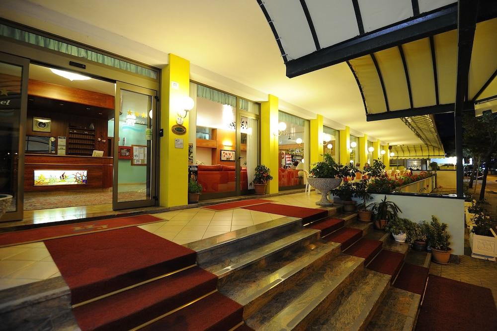 Jadran Hotel